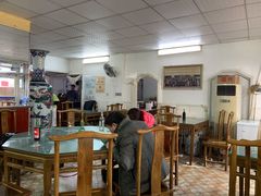 大堂-四平包子铺