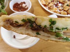 -大众跷脚牛肉馆·非遗传承单位(峨眉山店)