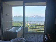 -三亚湾海居铂尔曼度假酒店