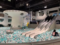 -MINI MARS KIDS CLUB亲子家庭中心(长宁天山店)