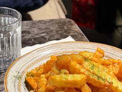 木姜子薯条-LESCEDARS Brasserie Bistro香柏树