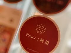 -UNI UNI(环亚凯瑟琳店)