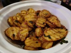 -临界音乐酒馆·小龙虾·江湖菜(华熙LIVE·鱼洞店)