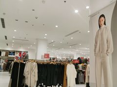 -优衣库(苏州天虹CCMall石路店)