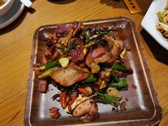 -隔壁老王·家常云南菜(花巷店)