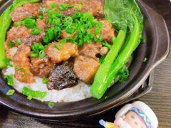 香菇滑鸡煲仔饭-港澳烧卤馆