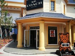 -COACH蔻驰(赛特奥特莱斯店)
