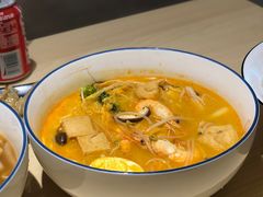 新加坡叻沙面-汤去三面