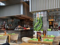 -两咖啡自助餐厅(静安香格里拉酒店)