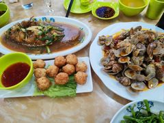 -小海豚•老字号海鲜餐厅(天涯店)