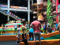 -蒙特利亲子乐园