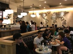 大堂-星巴克臻选(广州沙面店)