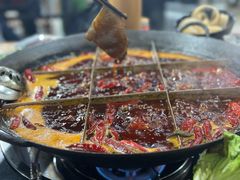 -铜元老码头鳝鱼火锅