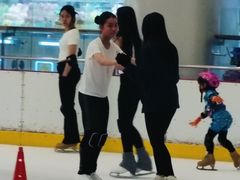 -成都冰纷万象滑冰场