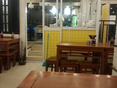 大堂-三两春肚肺汤(崂山路店)