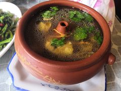野生菌汽锅鸡-小厨子私房菜·云南美食店
