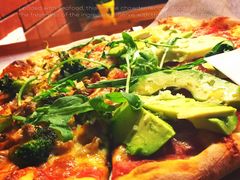 牛油果小姐-Gather pizza