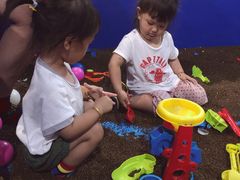 -嘿哟动霸CHUA·新潮玩运动娱乐中心·蹦床滑冰团建乐园