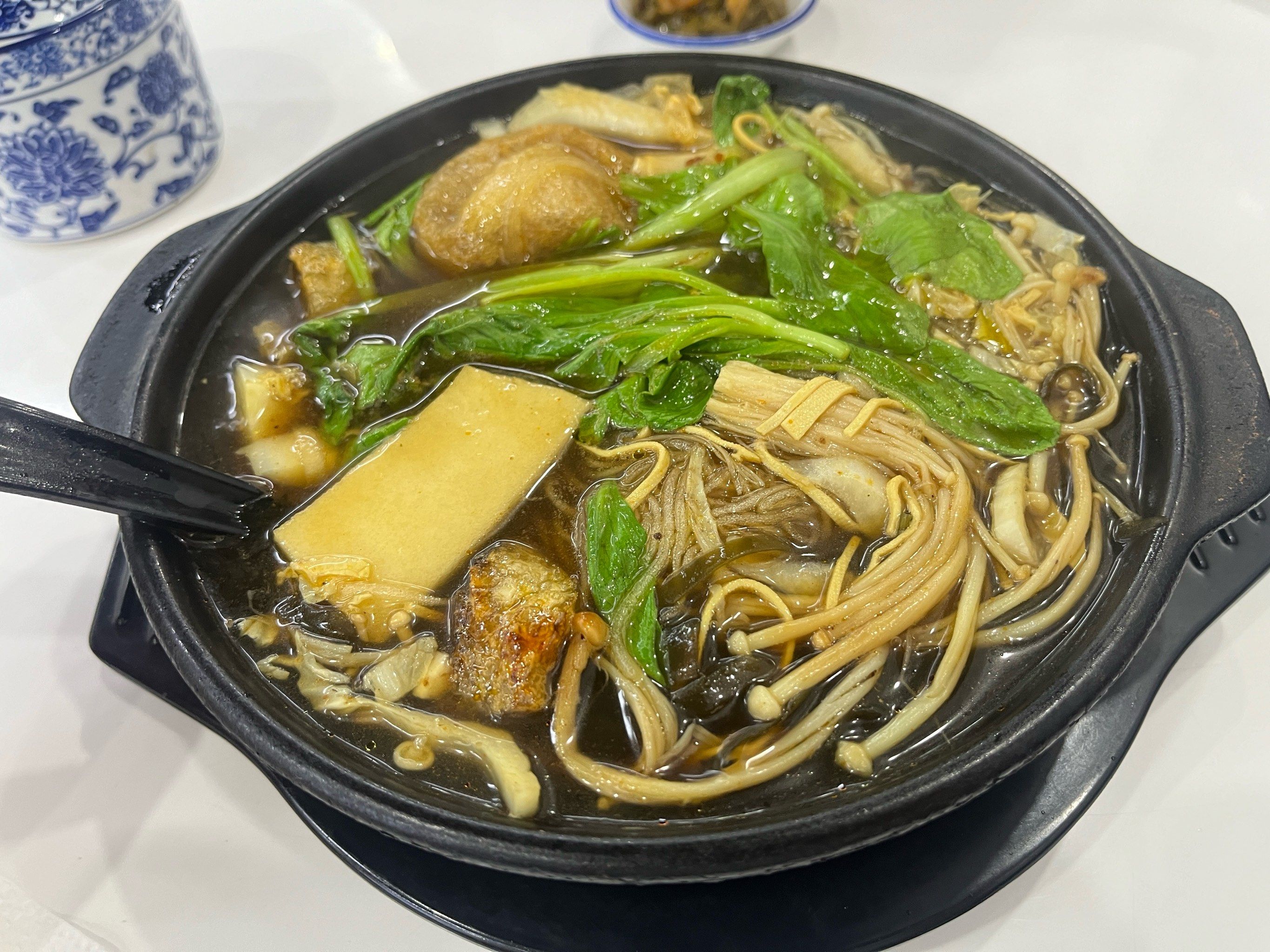 建邺区午餐时间～素什锦砂锅