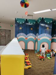 -孩子王童乐园(西安万象城店)