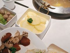 -左庭右院鲜牛肉火锅(金山万达店)