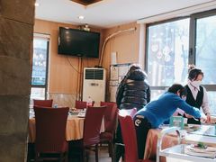 大堂-金牌餐厅·天津菜·八珍豆腐·老爆三(瓷房子店)
