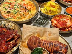 -草家酱蟹炭火烤肉店(珲春南路一店)