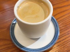 -Be Lived Cafe比例咖啡(摩天轮店)