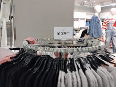 -H&M(鹏欣水游城店)