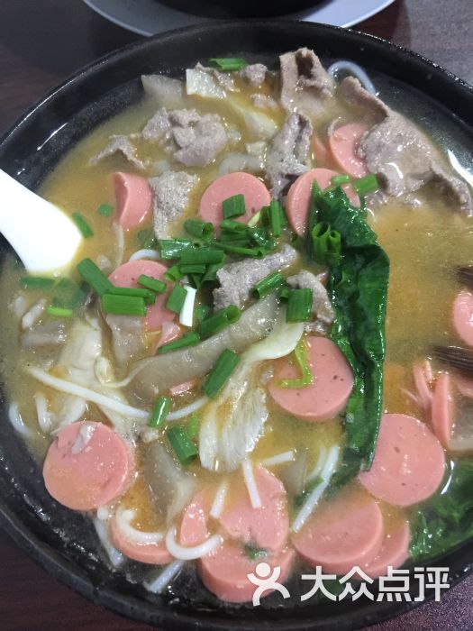 酸萝卜猪肝米线