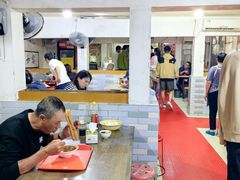 -张阿三馄饨店
