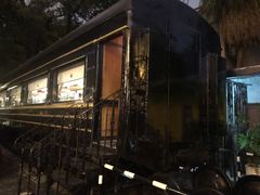 门面-火车头法国西餐厅