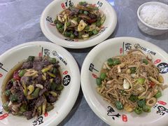 -何永光123鲜牛肉馆(1号店)