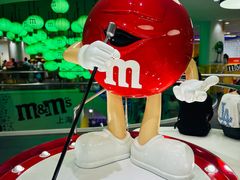 -m豆巧克力世界(上海世茂广场店)