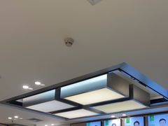 -深圳正夫口腔医疗管理连锁有限公司温莎口腔门诊部(东门店)