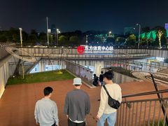 -东方体育中心(地铁站)