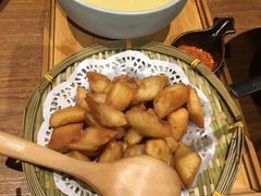 -云海肴·汽锅鸡·云南菜(天山百盛优客店)