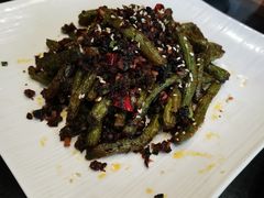 -铜锣湾·有麝自然香(渝北财富中心店)