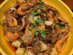 -休记光头香辣蟹干锅(绵竹店)