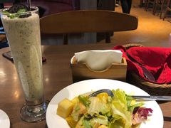 -拉亚汉堡经典餐厅(商城路店)