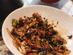 -阿瓦山寨·湘菜现炒·剁椒鱼头王(咸阳总店)