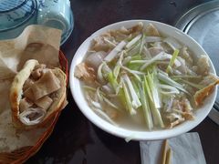 -金卯白肉罩火烧