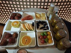 -涨巢·潮玩水疗局