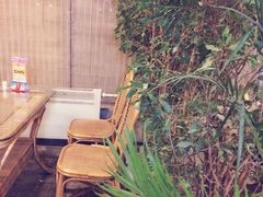 -红栌温泉山庄生态美食餐厅