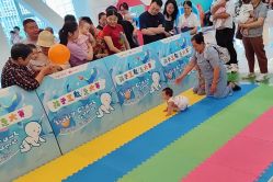 -孩子王(奥克斯广场店)