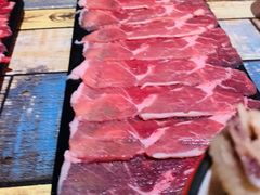 -虾弄弄海派小龙虾·牛羊蝎子火锅