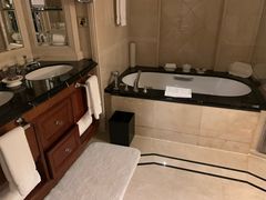 -广州富力丽思卡尔顿酒店