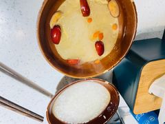-贵府酸汤牛肉火锅·贵州老字号(飞山街店)