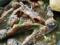 贴饼小鱼-北京龙庆四季香农家饭庄·灶台鱼·碳烤虹鳟鱼(龙庆峡店)