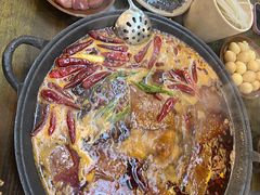 -黄潇洒老火锅(九眼桥宏济巷店)